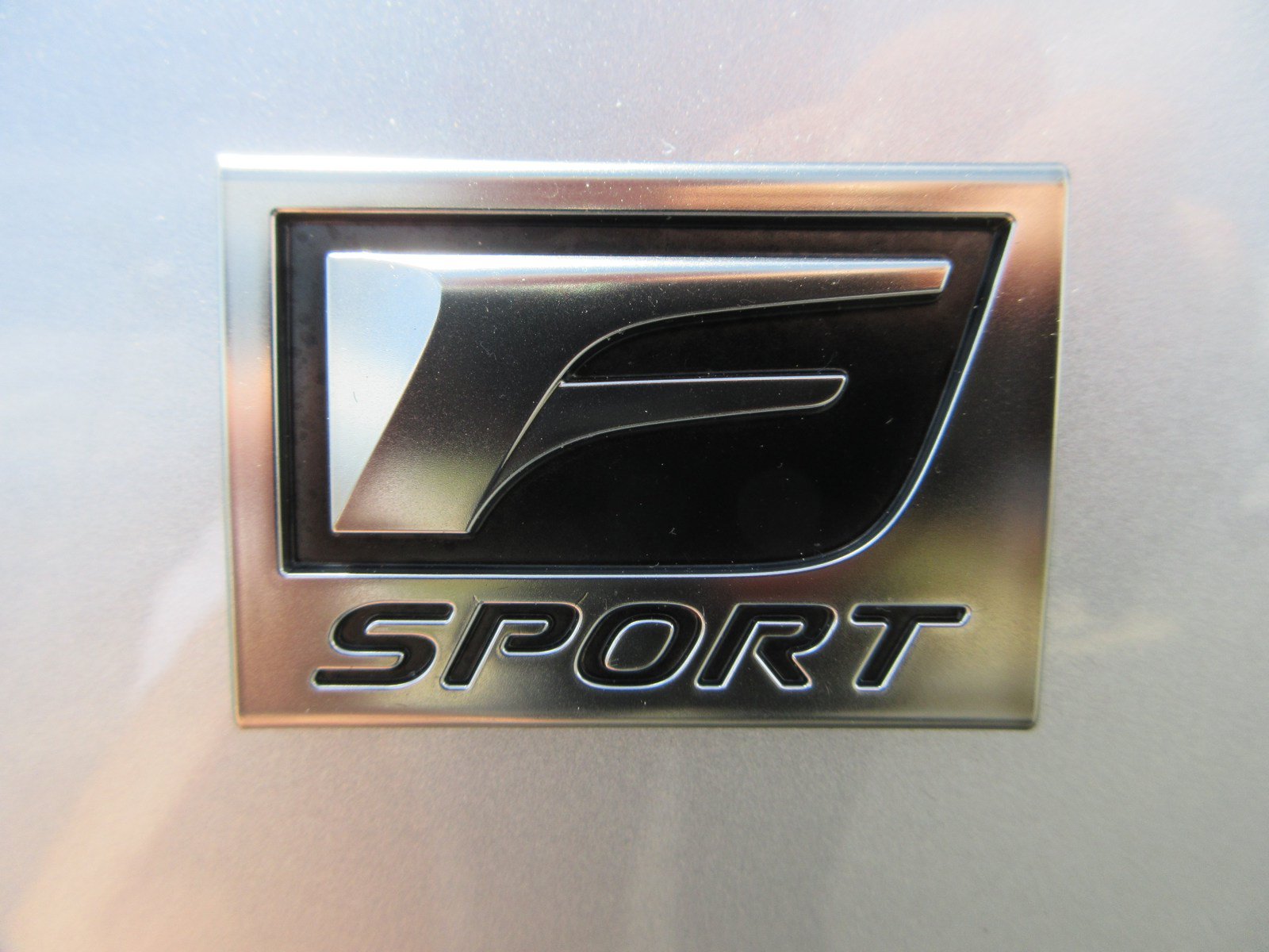 Used 2026 Lexus TX 500h AWD w/ Technology Package image 3