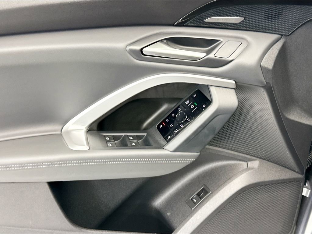 Certified 2025 Audi Q5 Premium w/ Premium Plus AWD/4WD image 22