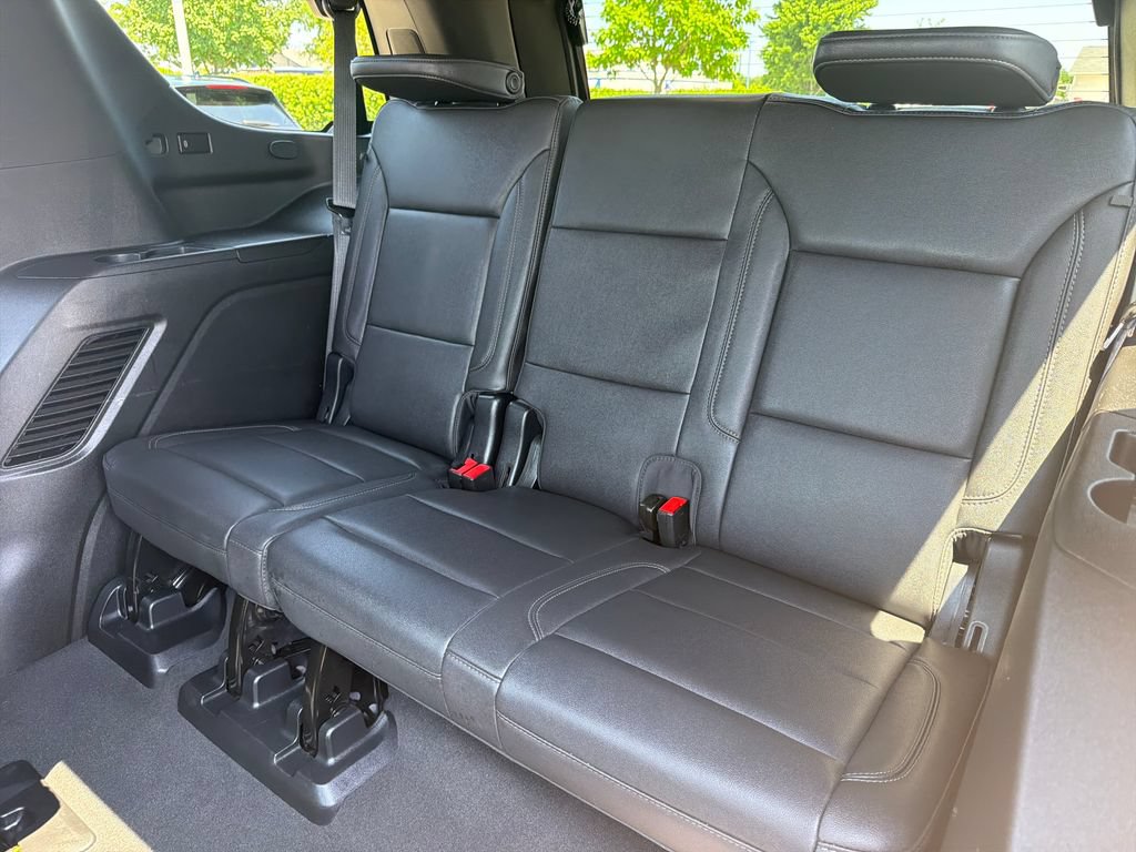 Used 2023 Chevrolet Tahoe Z71 w/ Z71 Off-Road Package AWD/4WD image 24