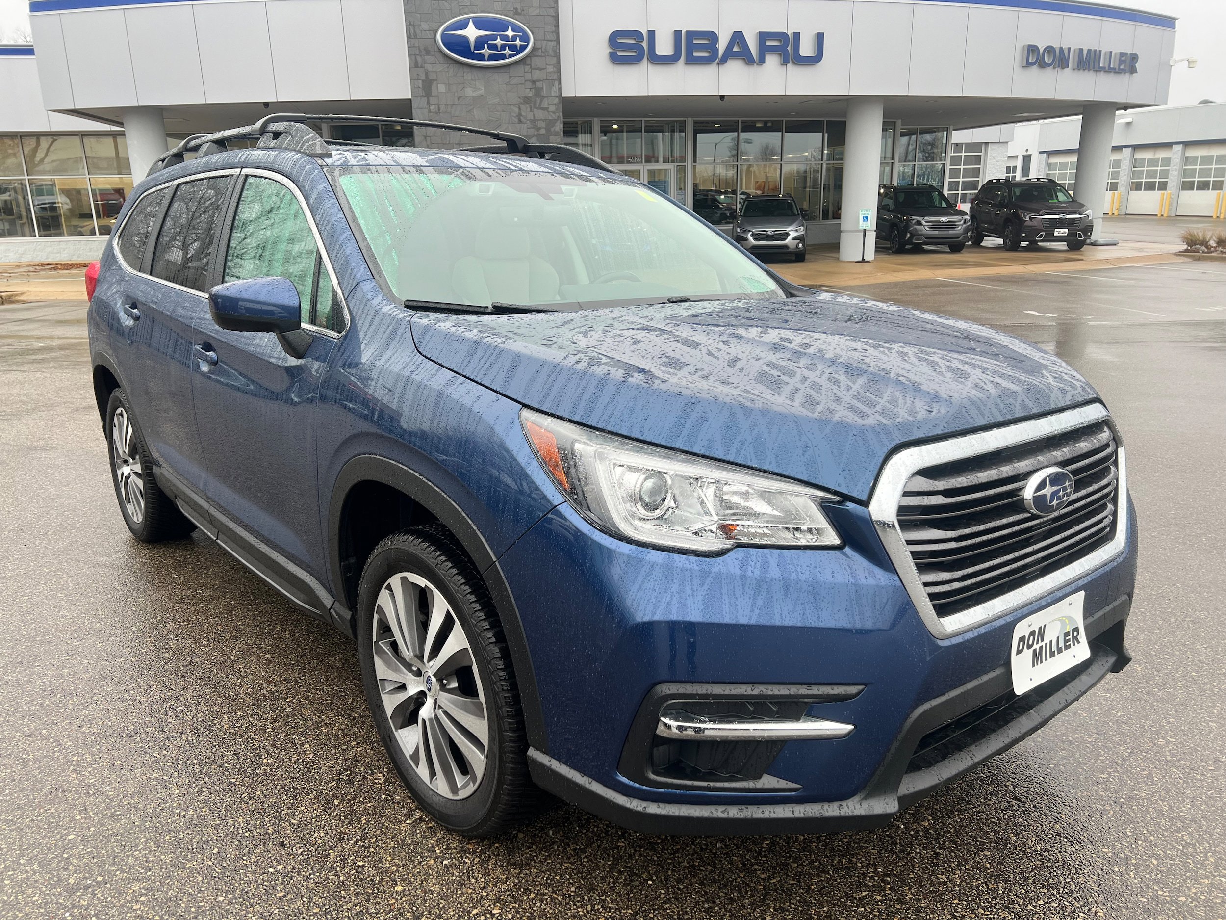 Used 2019 Subaru Ascent Premium w/ Popular Package #3