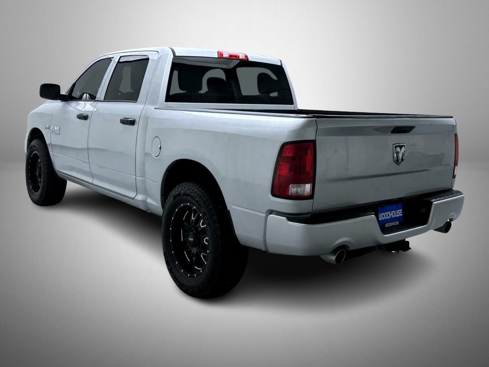 Used 2018 RAM 1500 Express w/ Express Value Package AWD/4WD image 7