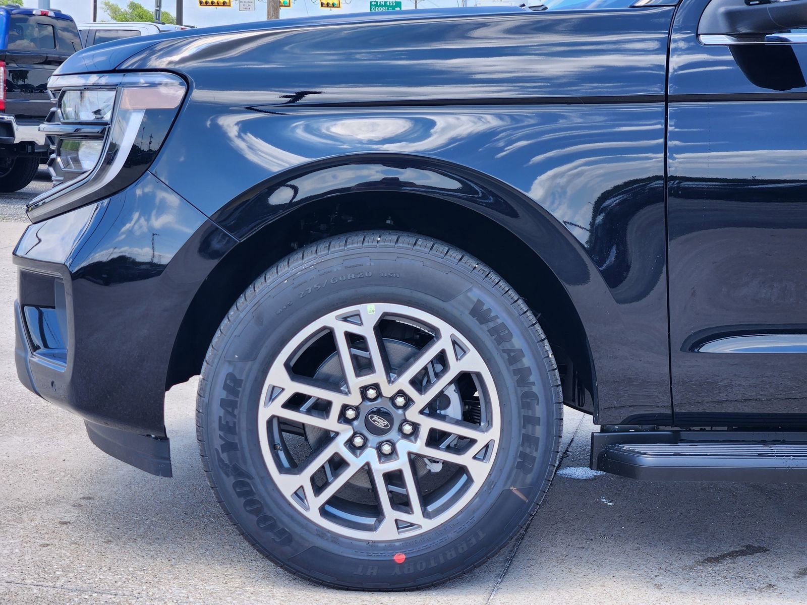 New 2026 Ford Expedition Active RWD image 9