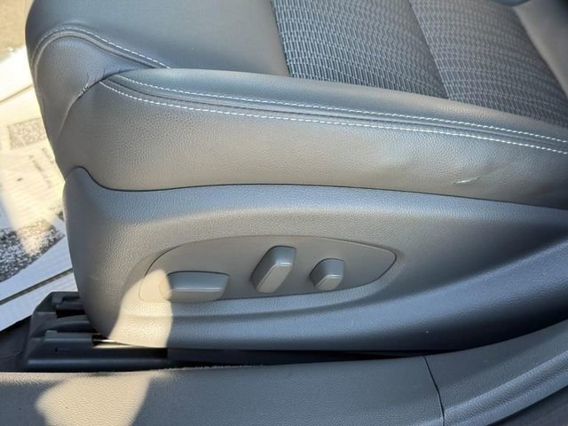 Used 2019 Chevrolet Impala LT image 18