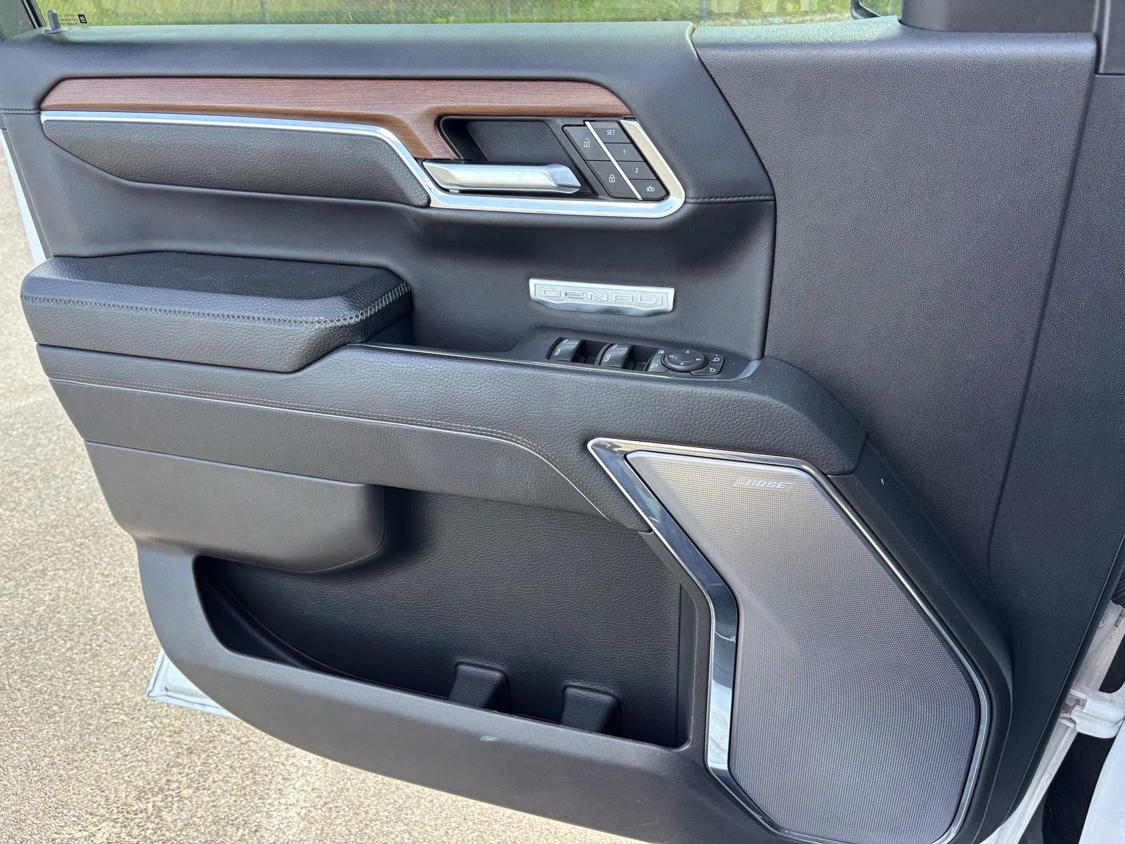 Used 2023 GMC Sierra 1500 Denali AWD/4WD image 19