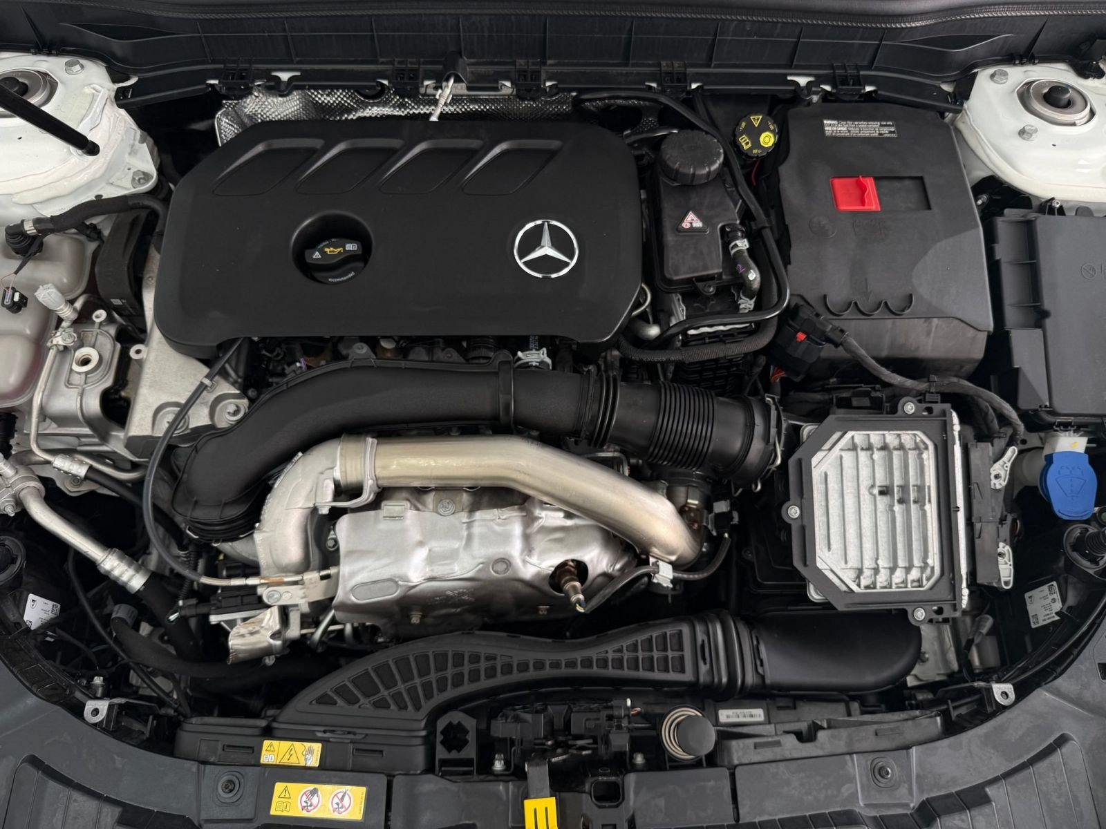 Used 2026 Mercedes-Benz GLB 250 image 32