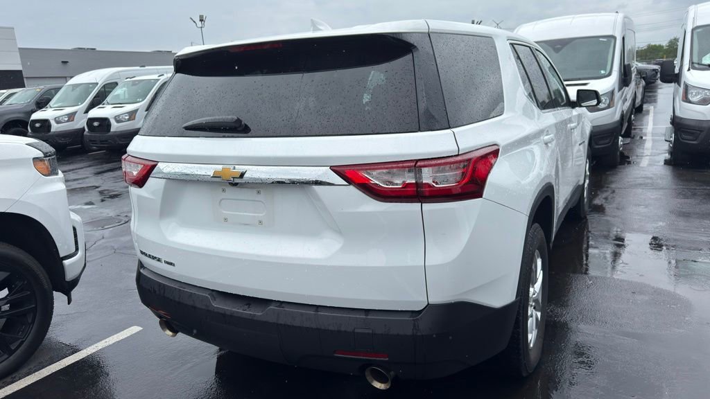 Used 2021 Chevrolet Traverse LS AWD/4WD image 3