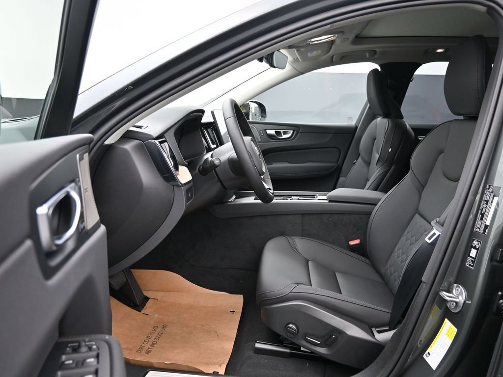 New 2026 Volvo XC60 B5 Plus w/ Climate Package AWD/4WD image 11