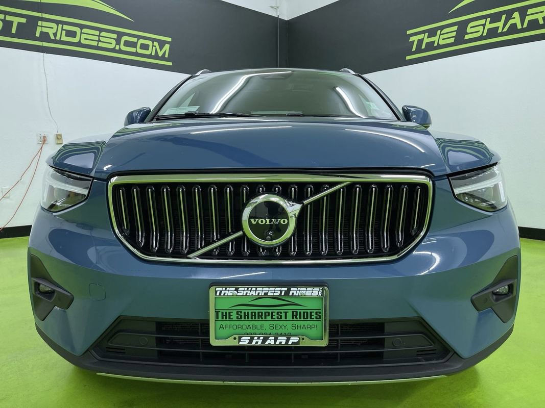 Used 2024 Volvo XC40 B5 Ultimate w/ Protection Package Premier AWD/4WD image 3