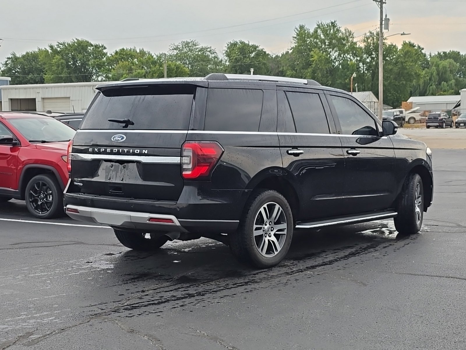 Used 2023 Ford Expedition Limited AWD/4WD image 59