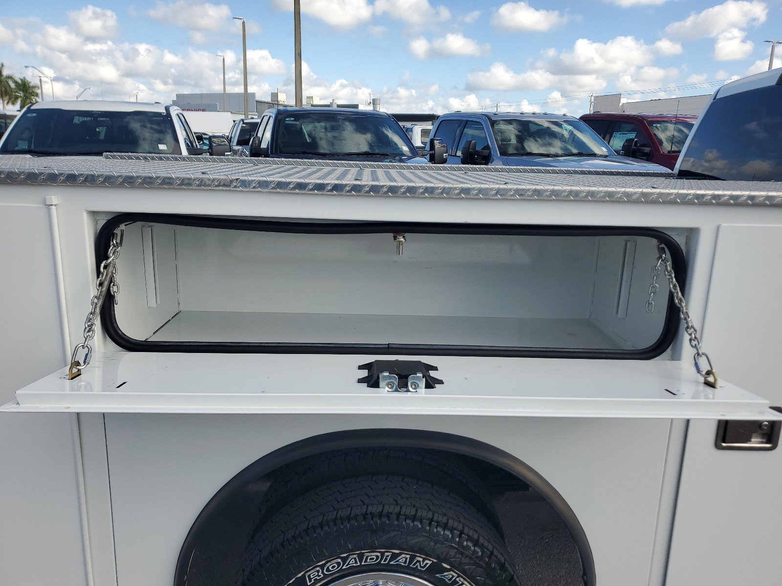 Used 2024 RAM 3500 SLT w/ Quick Order Package 2YG SLT image 13