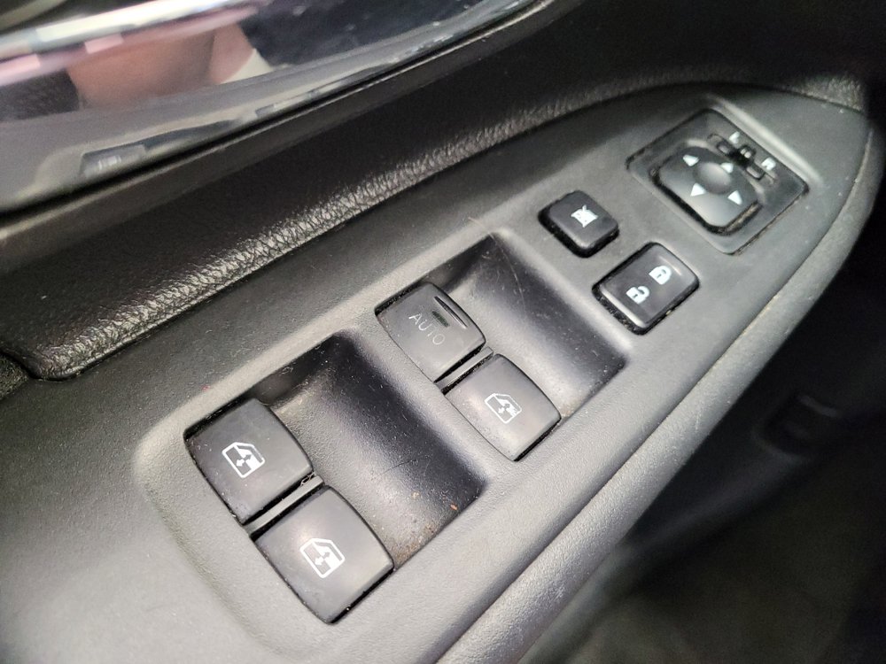 Used 2018 Mitsubishi Outlander SE FWD image 27