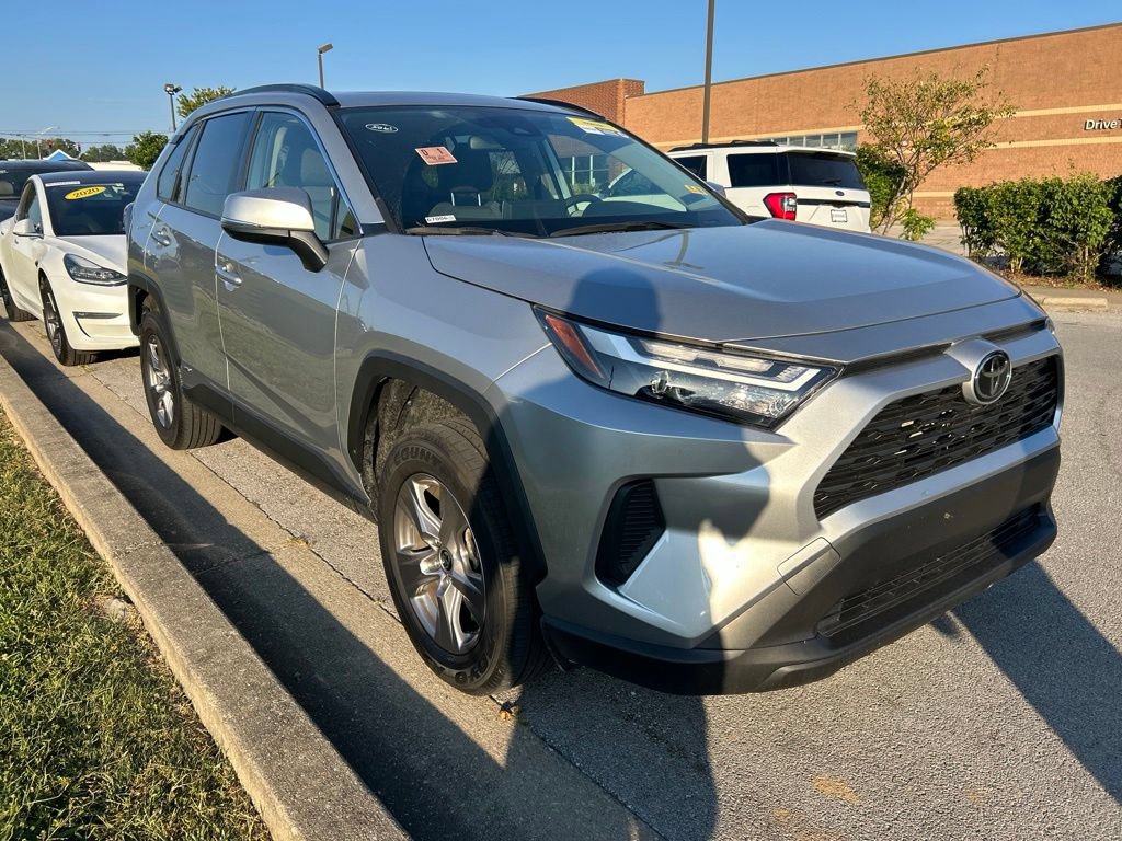 Used 2025 Toyota RAV4 XLE w/ Convenience Package AWD/4WD image 2