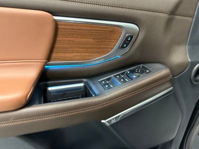 Used 2025 Ford Expedition Max King Ranch image 15