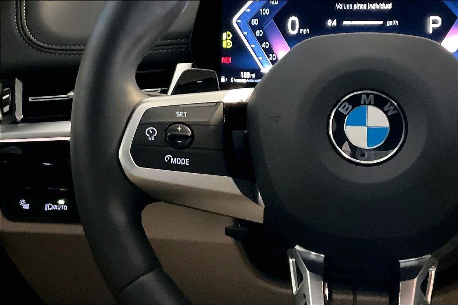 Used 2025 BMW X1 xDrive28i w/ M Sport Package AWD/4WD image 22