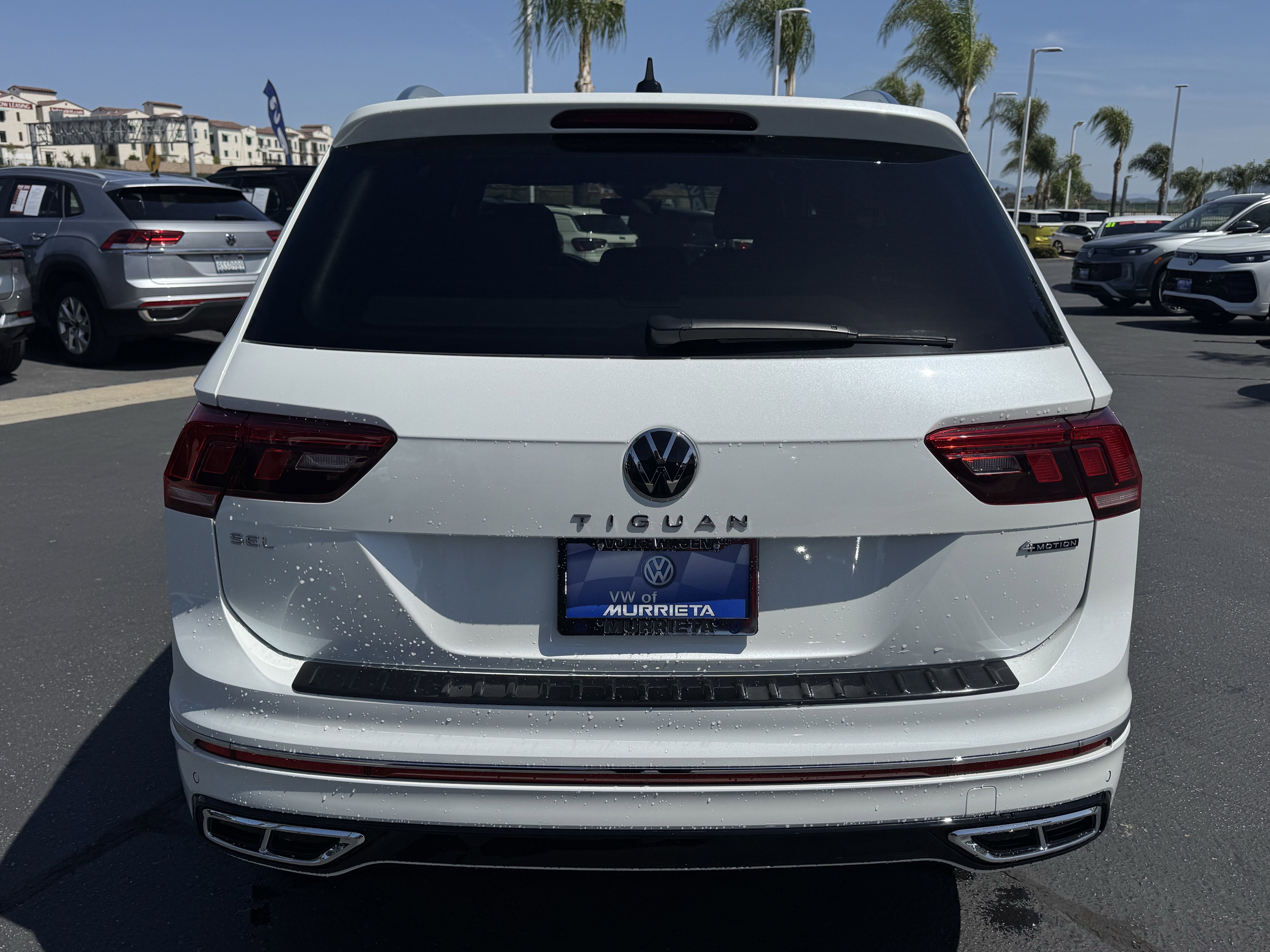 Certified 2024 Volkswagen Tiguan SEL R-Line AWD/4WD image 9