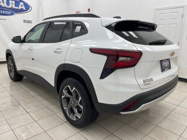 New 2026 Chevrolet Trax LT w/ Driver Confidence Package FWD image 18