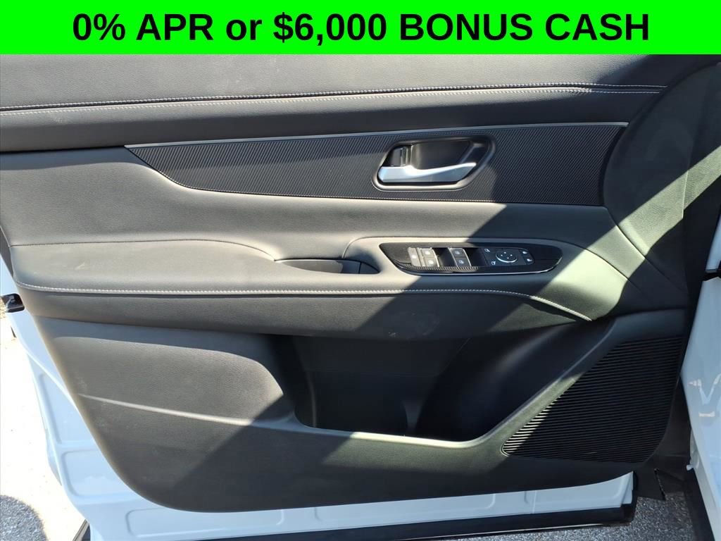 New 2025 Nissan Murano SV w/ Cargo Package AWD/4WD image 11