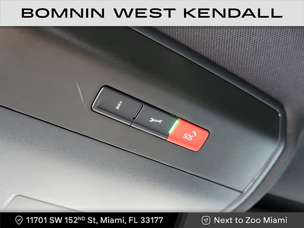 Used 2022 Volkswagen Atlas Cross Sport SEL R-Line image 31