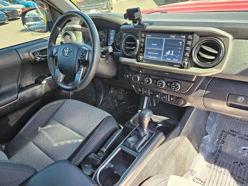 Used 2020 Toyota Tacoma TRD Sport w/ Technology Package AWD/4WD image 11