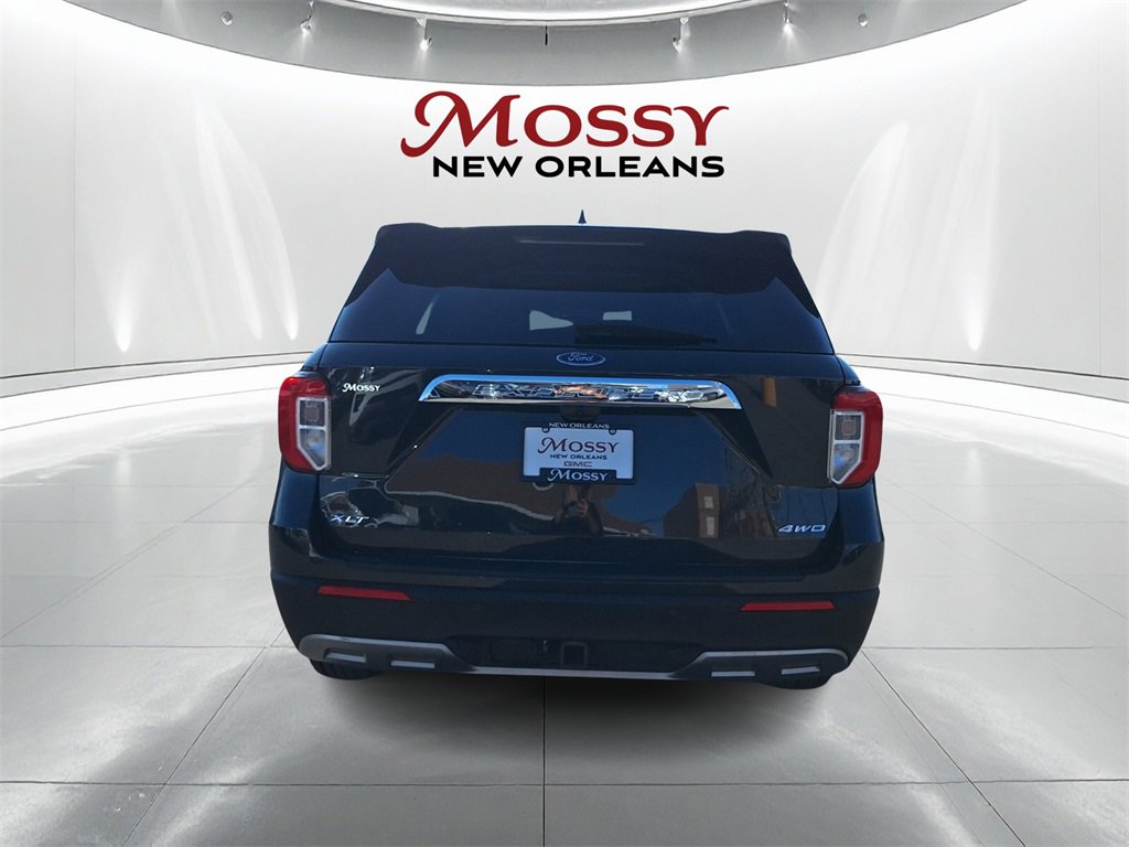 Used 2022 Ford Explorer XLT w/ Equipment Group 202A image 6