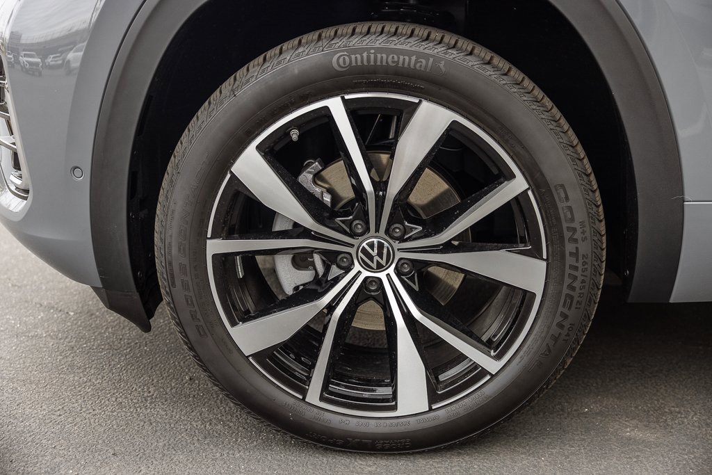 New 2026 Volkswagen Atlas SEL Premium R-Line image 5