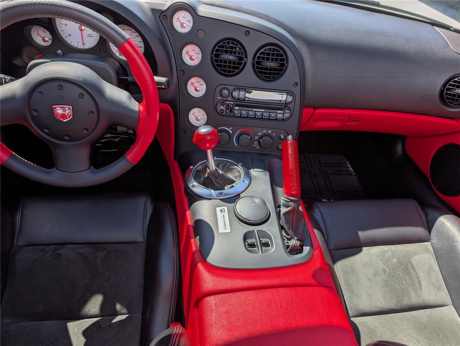 Used 2004 Dodge Viper SRT-10 image 16