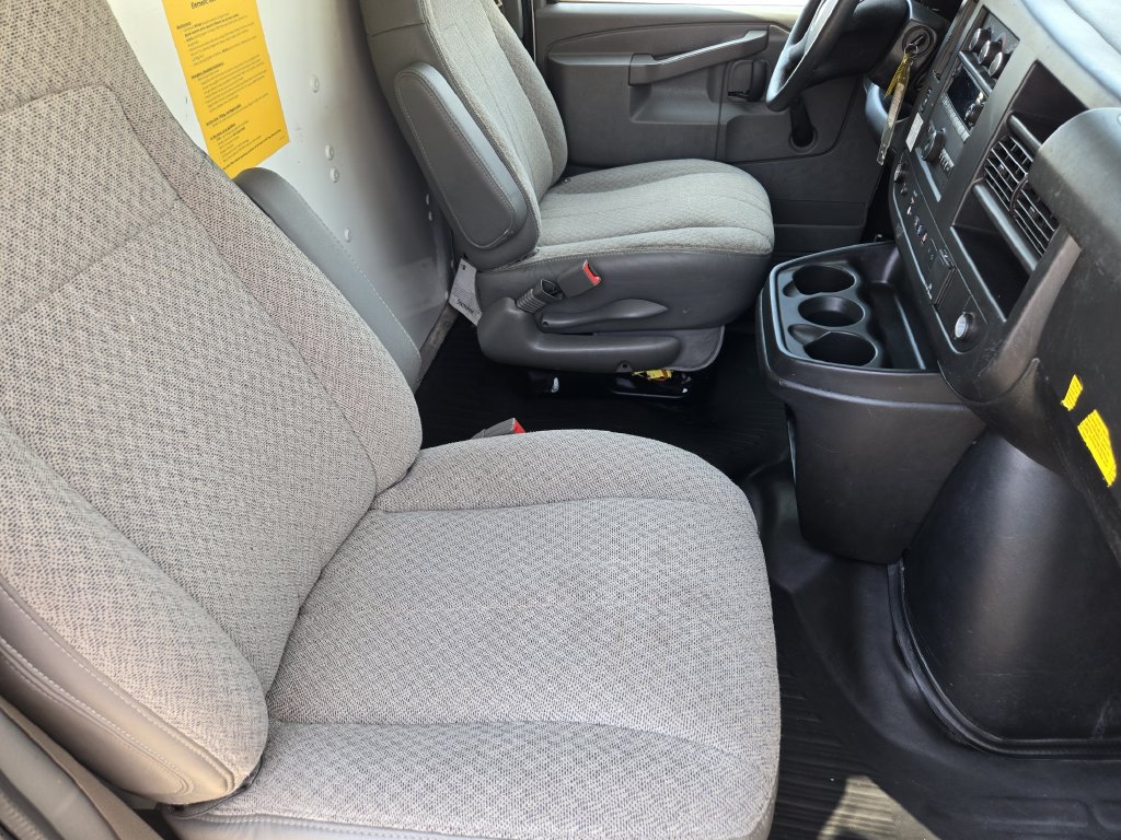 Used 2019 Chevrolet Express 2500 RWD image 13