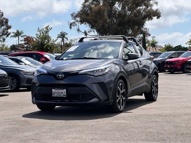 Used 2020 Toyota C-HR XLE FWD image 6