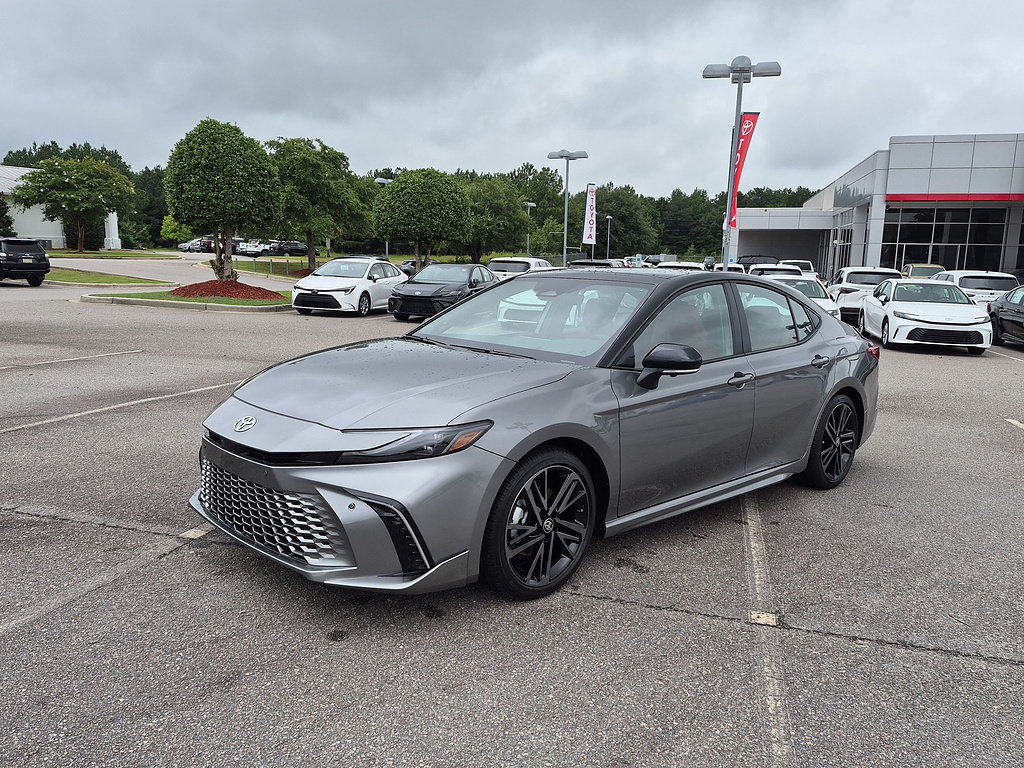 Used 2026 Toyota Camry XSE w/ Premium Plus Package FWD image 7