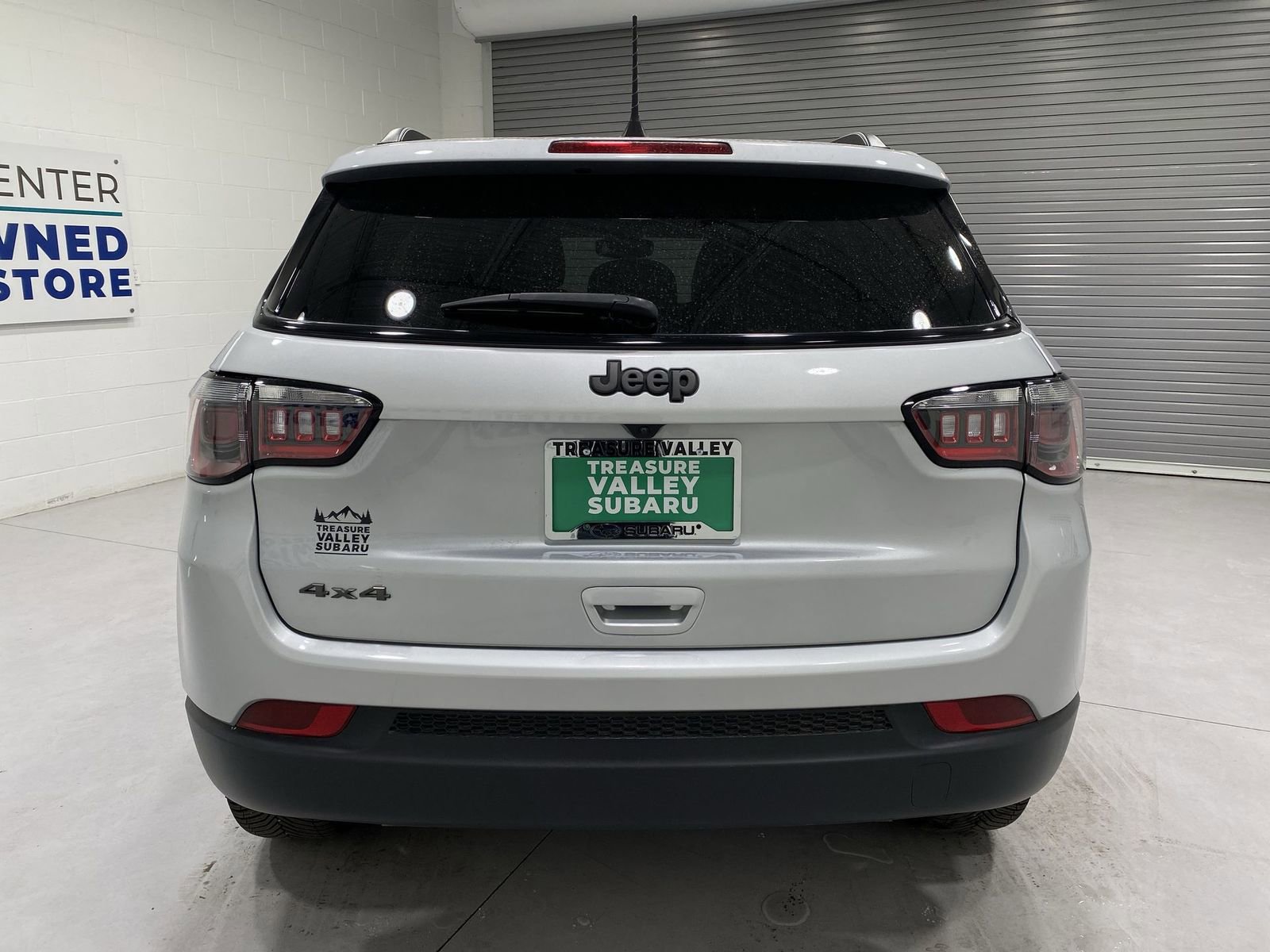 Used 2025 Jeep Compass Latitude w/ Altitude Special Edition image 7