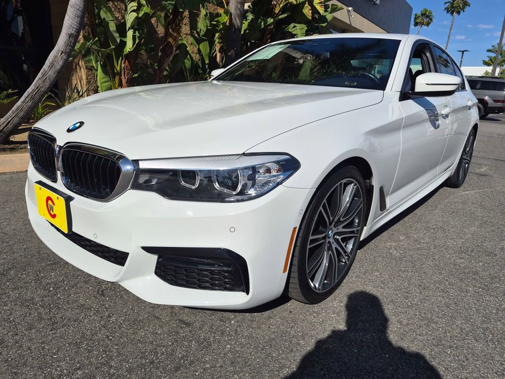 Used 2019 BMW 540i w/ M Sport Package RWD image 2