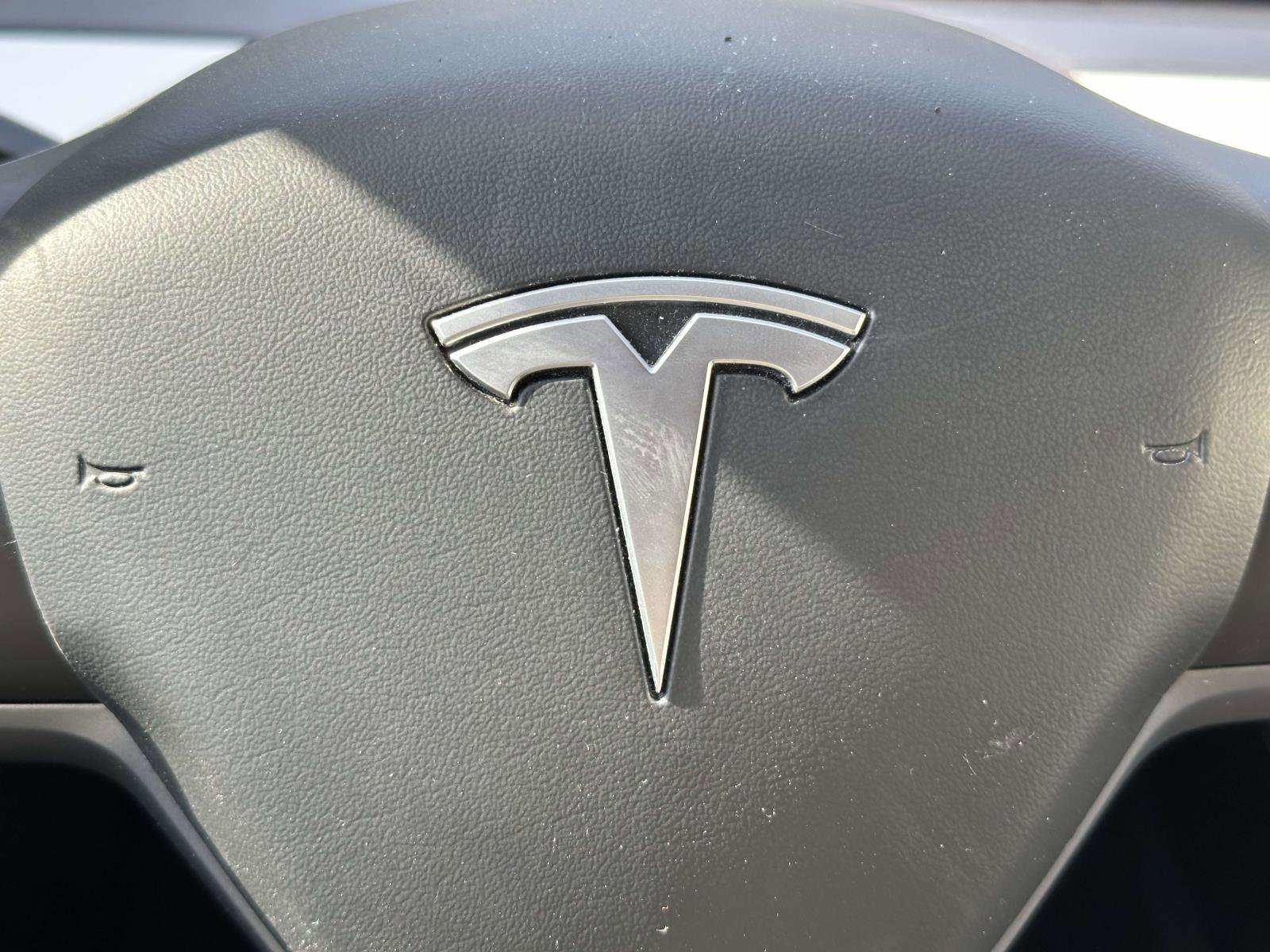 Used 2023 Tesla Model Y Long Range AWD/4WD image 22