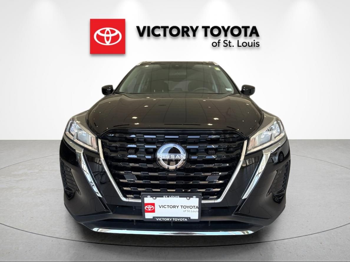 Used 2024 Nissan Kicks SV FWD image 8