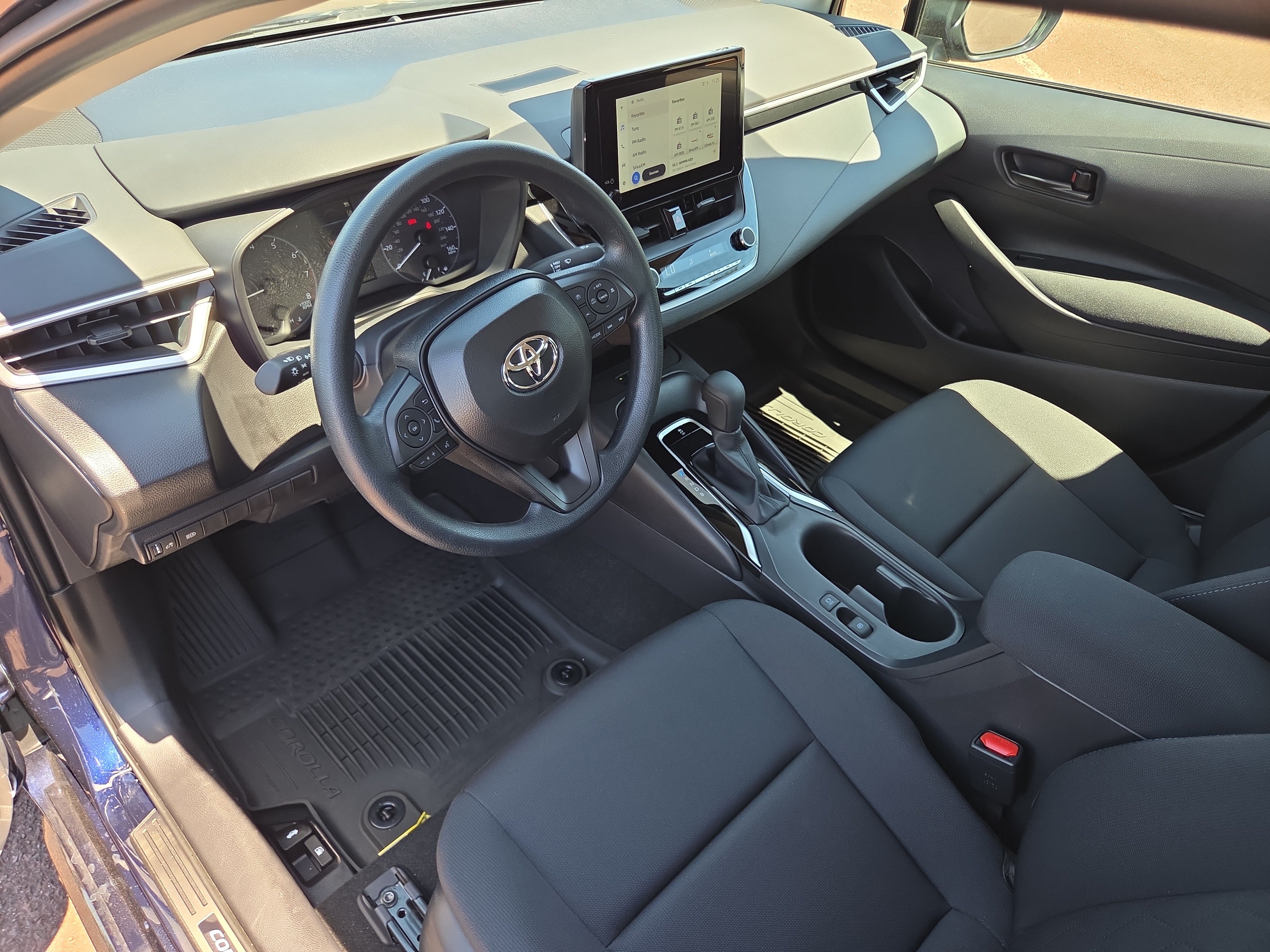 Certified 2025 Toyota Corolla LE w/ LE Premium Package FWD image 11
