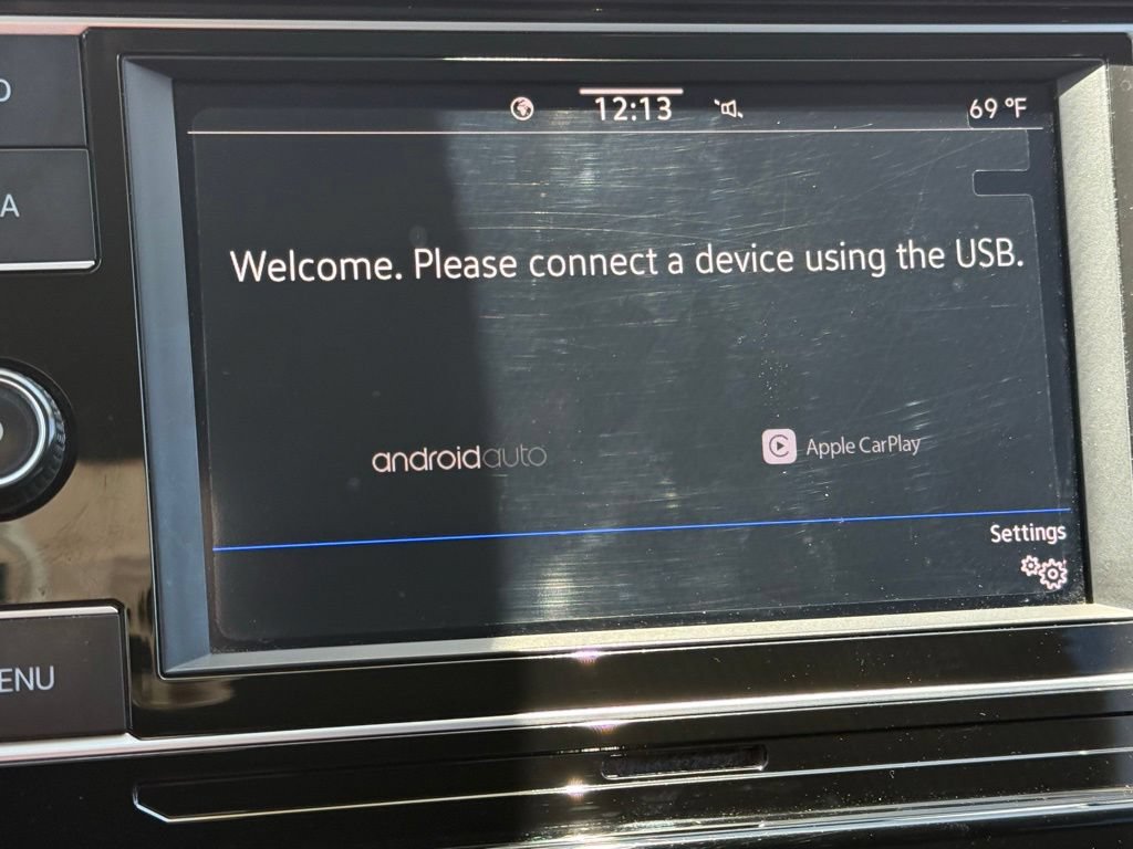 Certified 2024 Volkswagen Taos S FWD image 9