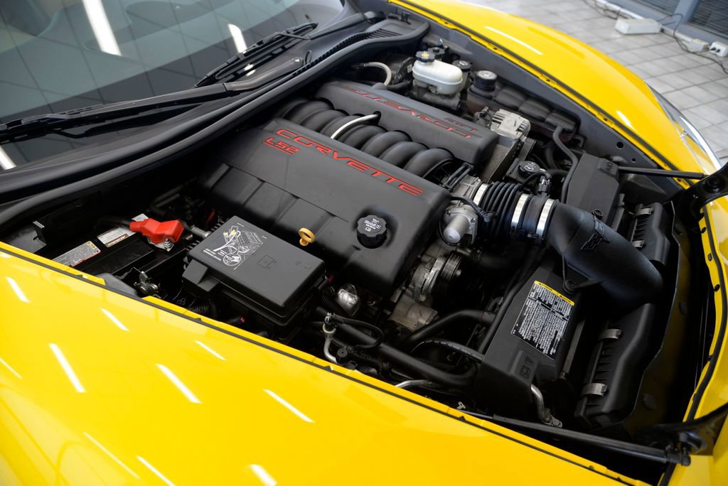 Used 2007 Chevrolet Corvette Coupe w/ Preferred Equipment Group RWD image 28