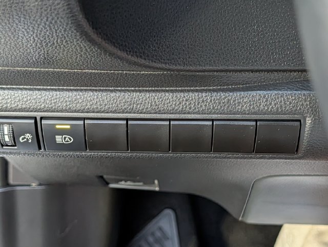 Used 2026 Toyota Corolla SE FWD image 23
