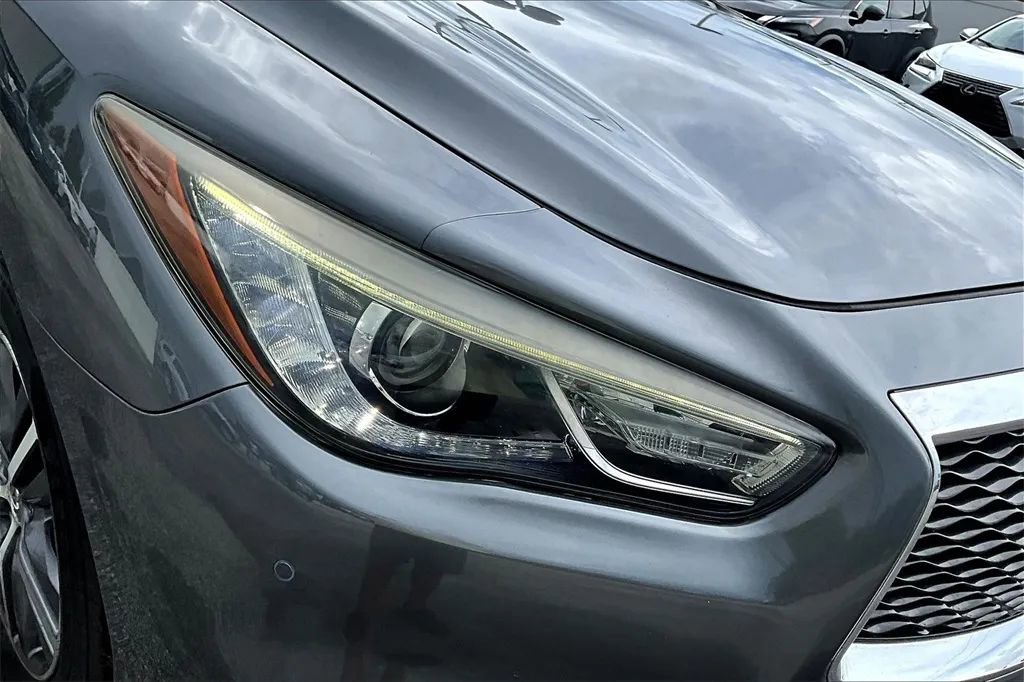 Used 2019 INFINITI QX60 Luxe w/ Essential Package image 29