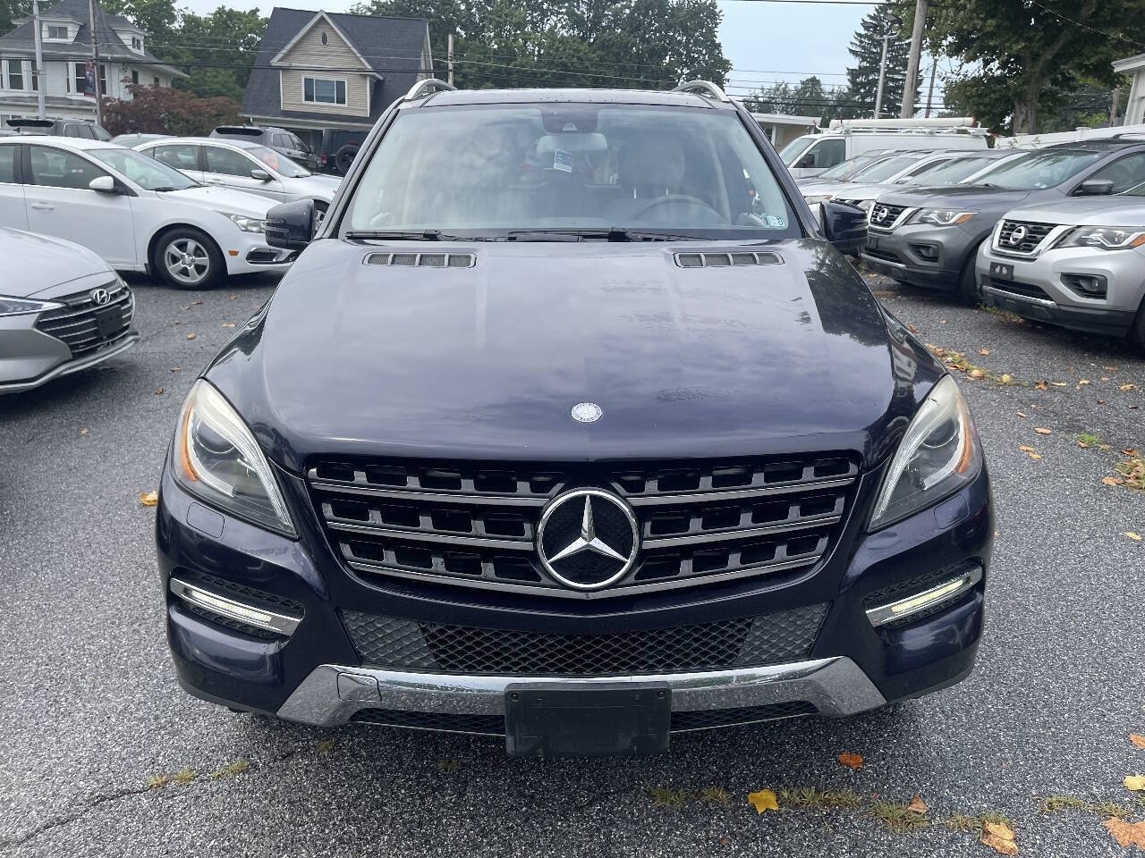 Used 2012 Mercedes-Benz ML 350 BlueTEC 4MATIC image 3