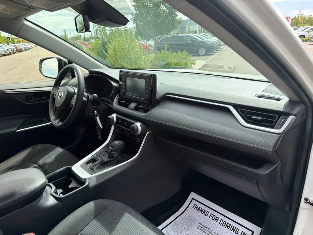 Used 2019 Toyota RAV4 LE w/ Carpet Mat Package AWD/4WD image 12