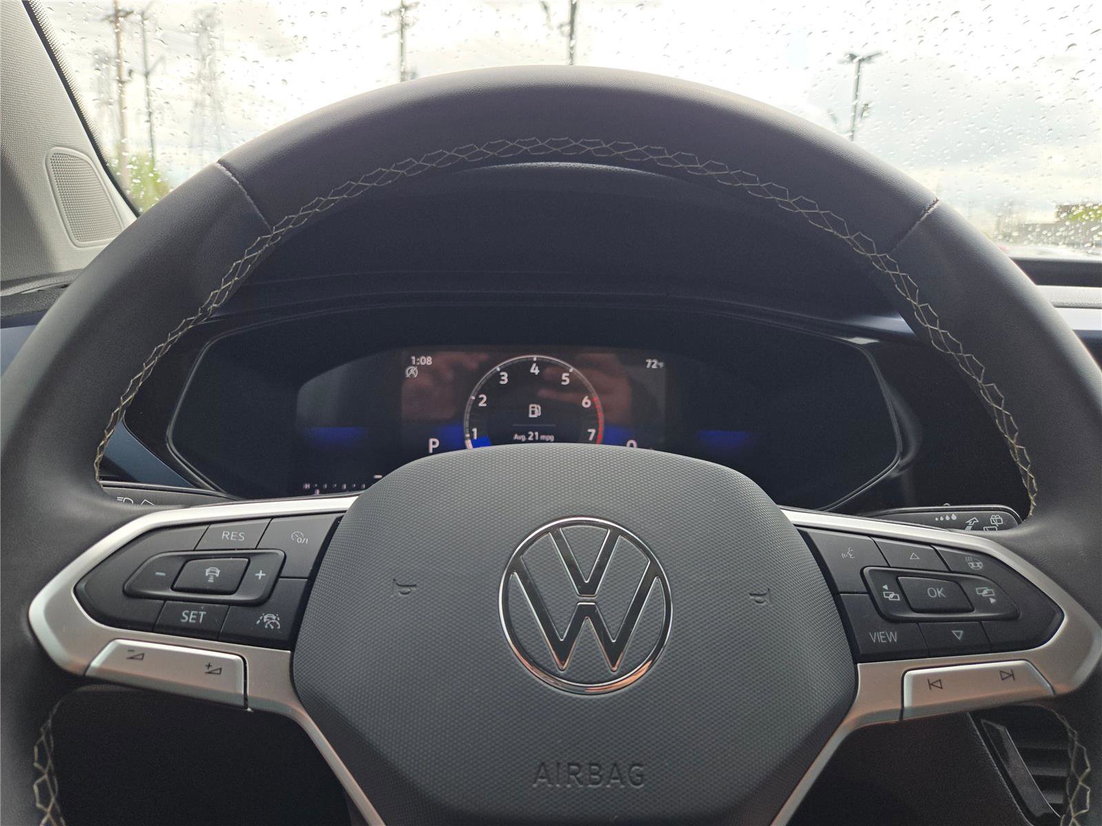 Used 2024 Volkswagen Taos SE FWD image 26