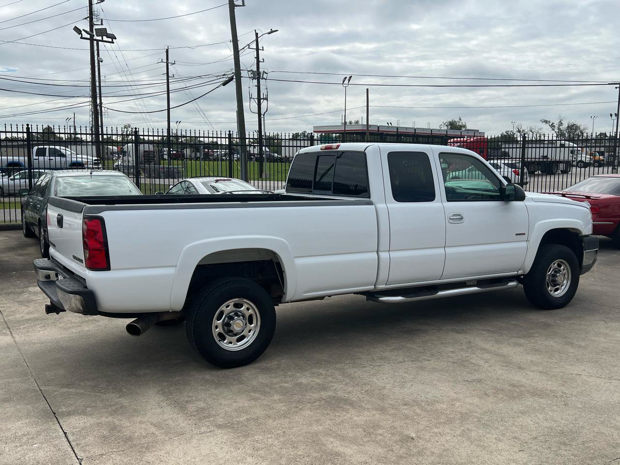 Used 2005 Chevrolet Silverado 2500 LS w/ Heavy-Duty Power Package RWD image 36