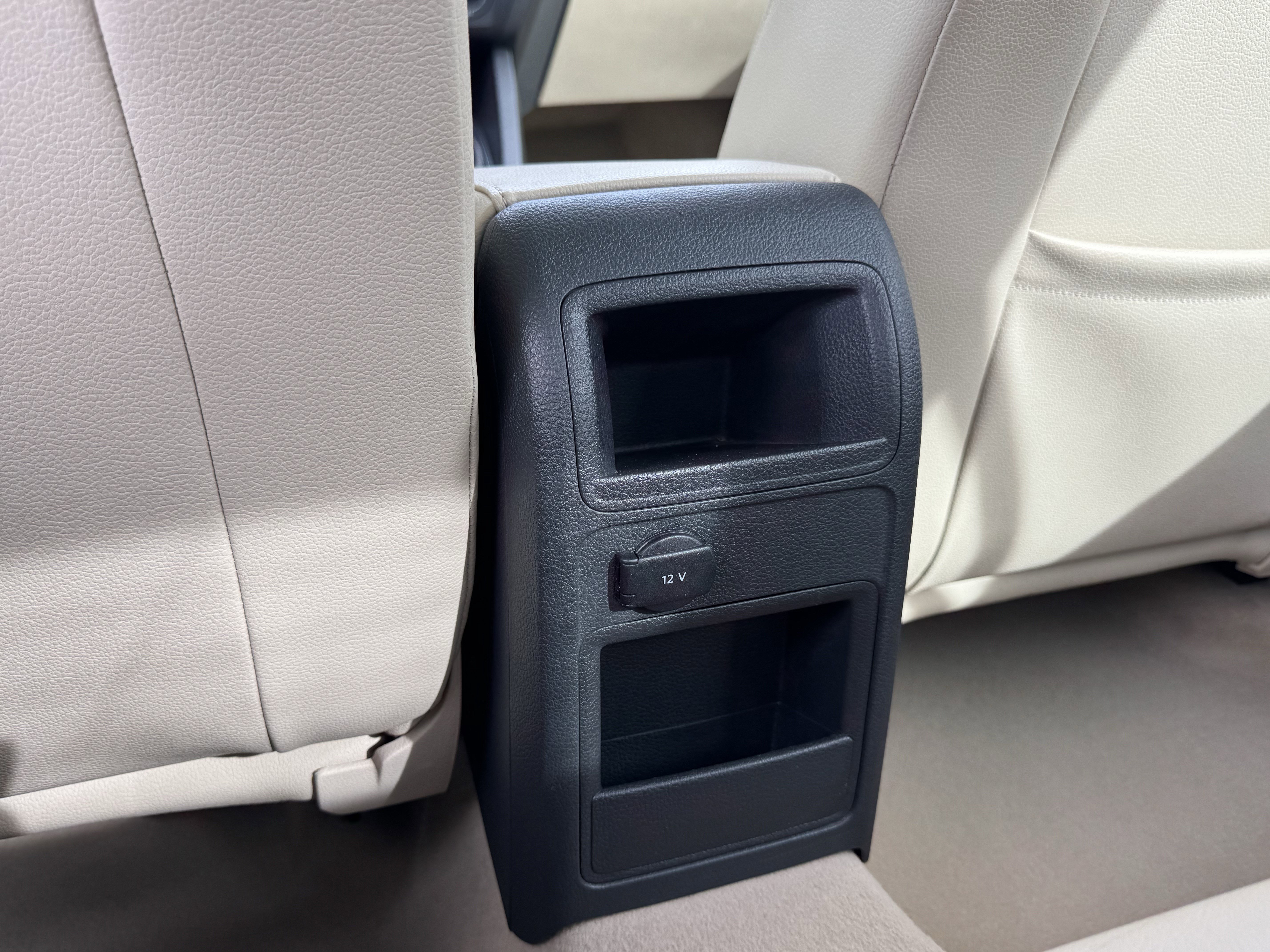 Used 2015 Volkswagen Jetta SE image 32