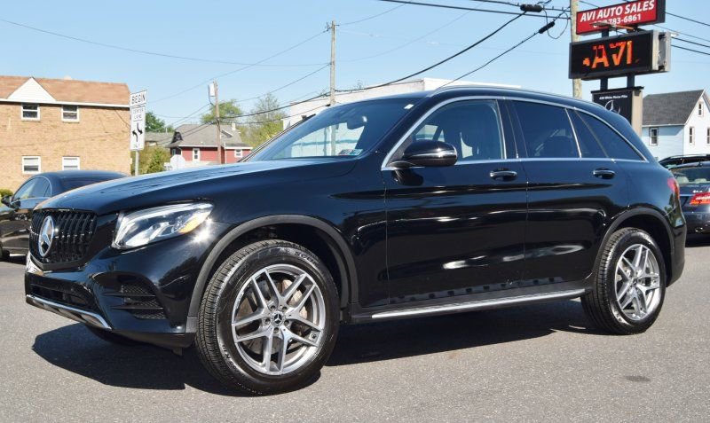 Used 2019 Mercedes-Benz GLC 300 4MATIC image 5
