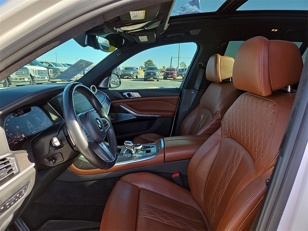 Used 2021 BMW X7 M50i w/ Dynamic Handling Package image 23