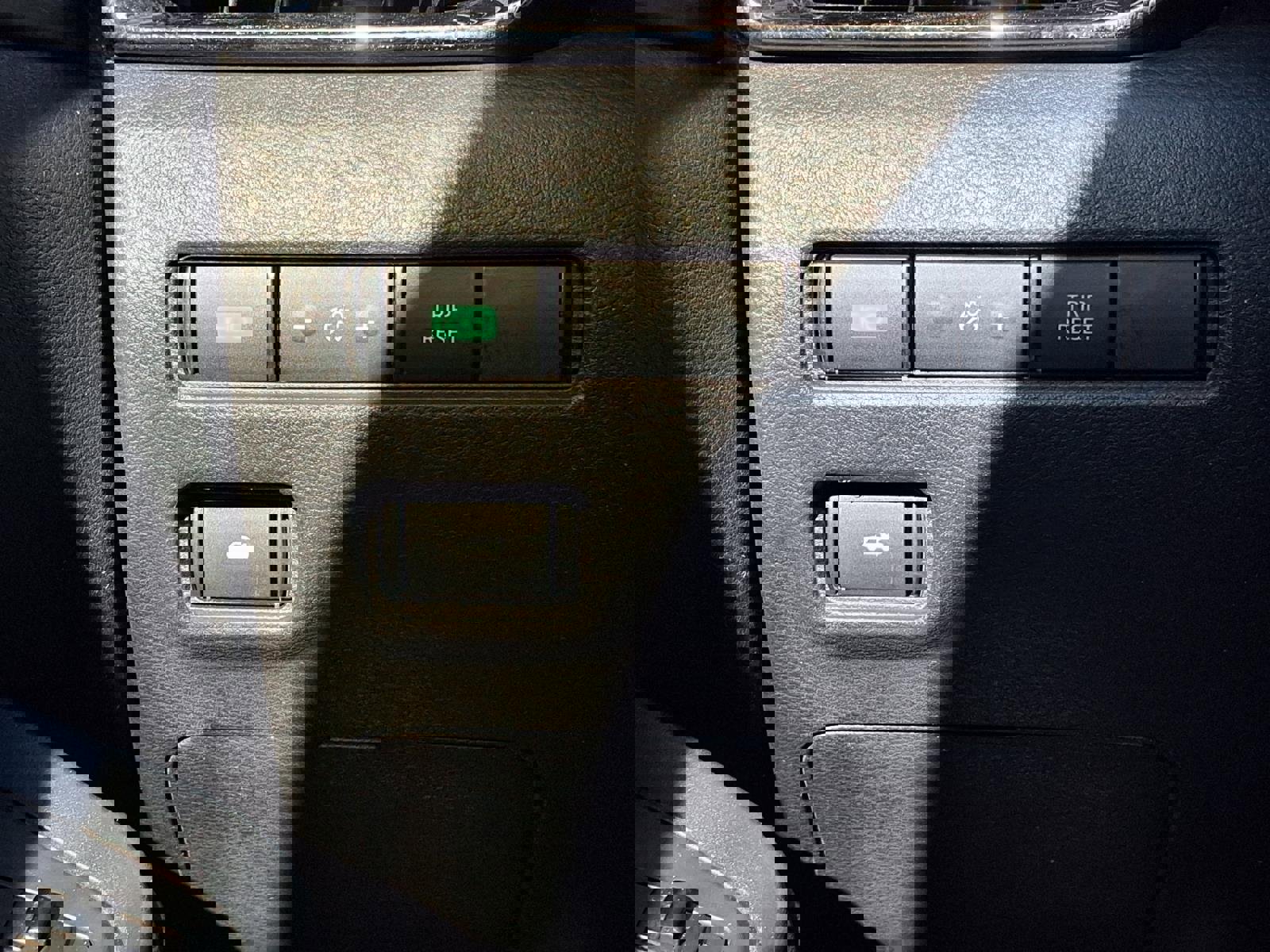 Used 2023 Nissan Sentra SV image 16