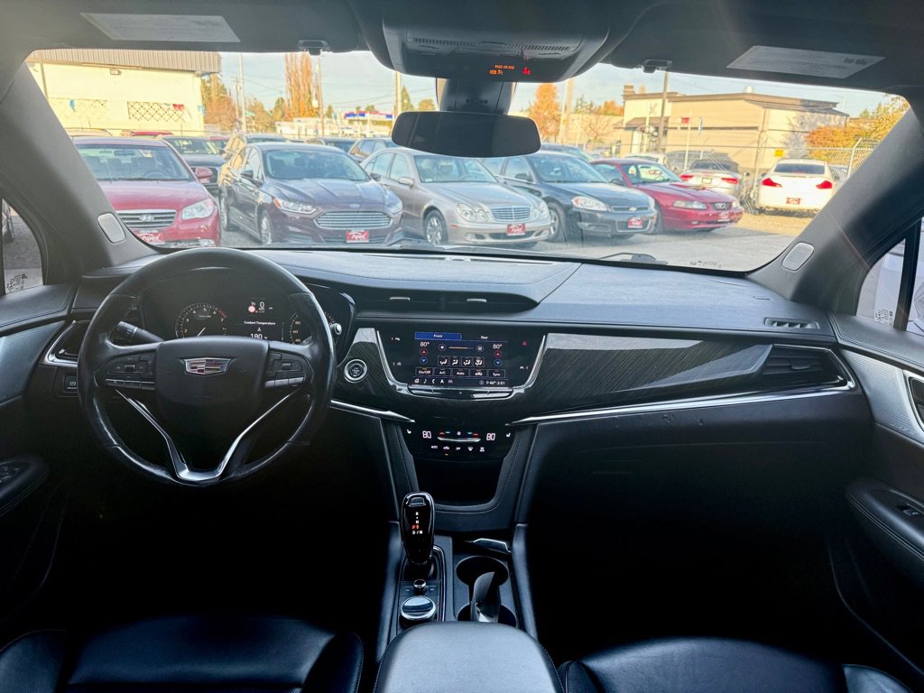 Used 2020 Cadillac XT6 Premium Luxury image 10