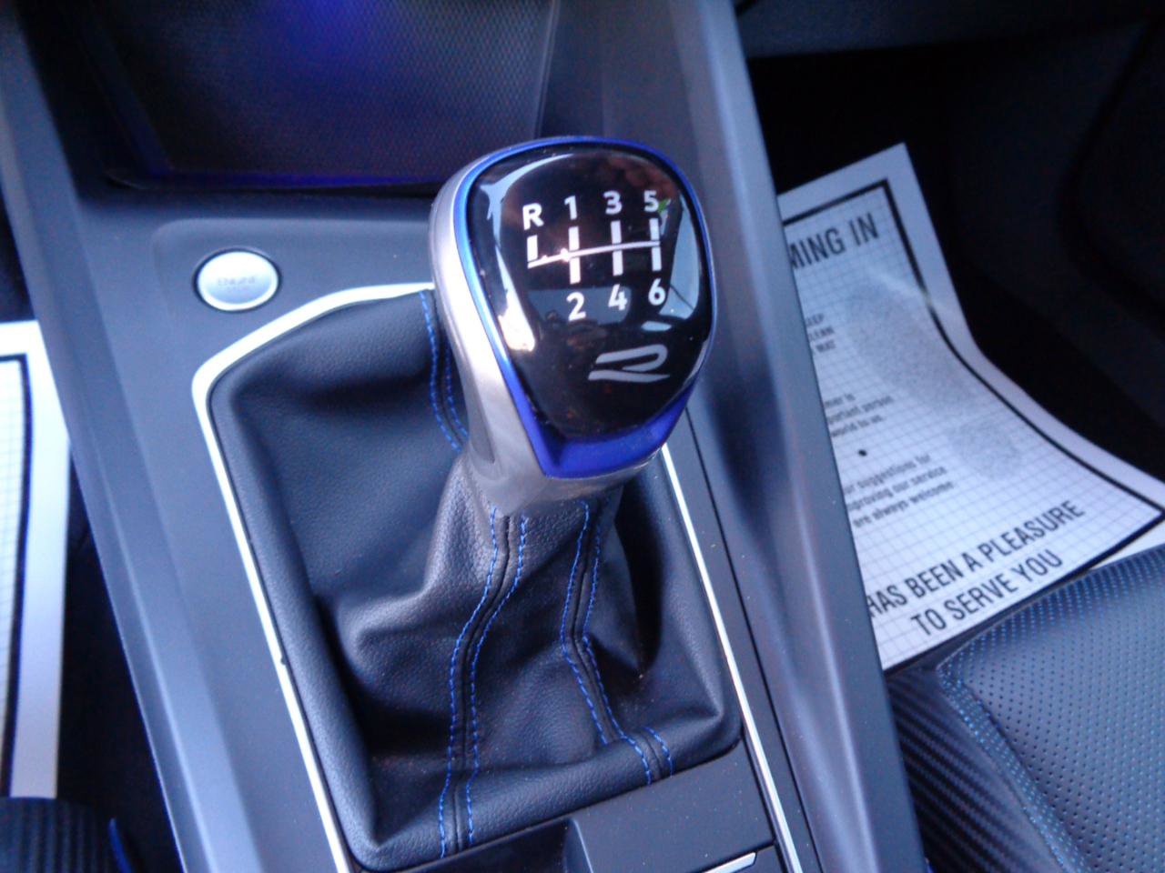 Used 2022 Volkswagen Golf R image 12