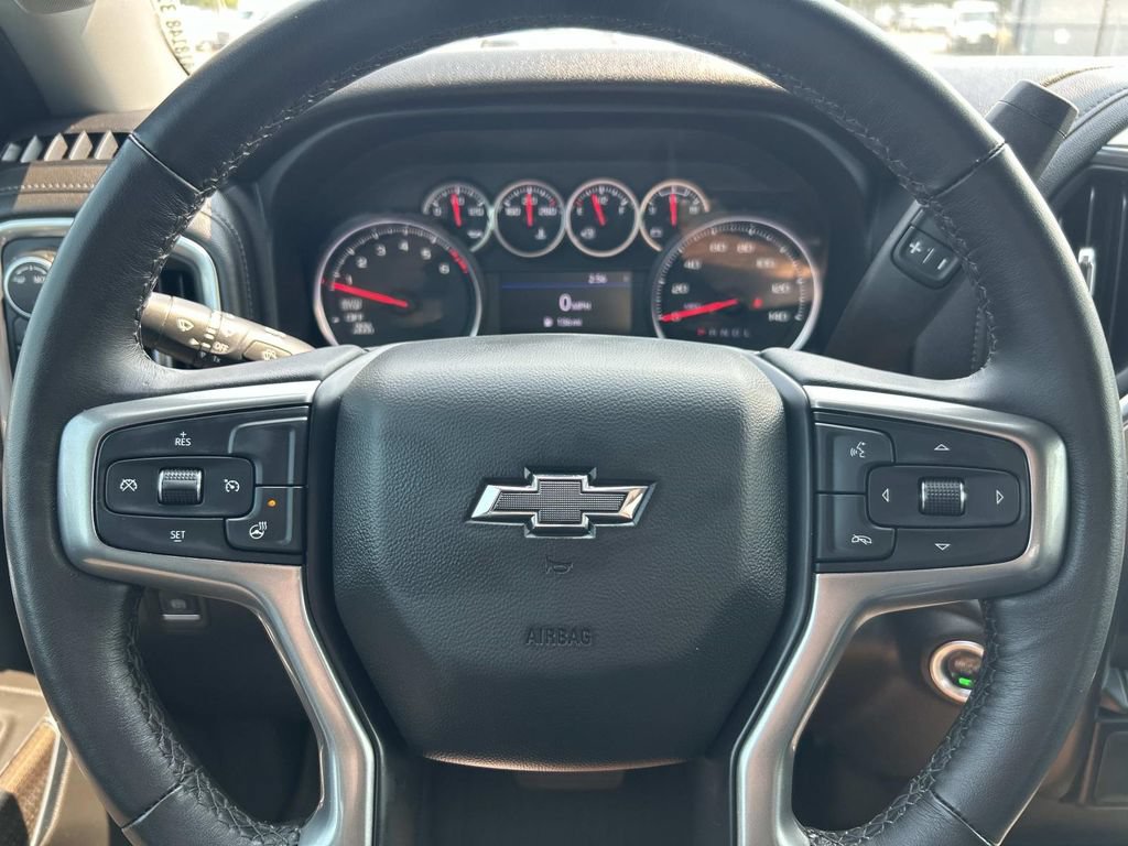 Used 2022 Chevrolet Silverado 1500 RST AWD/4WD image 37