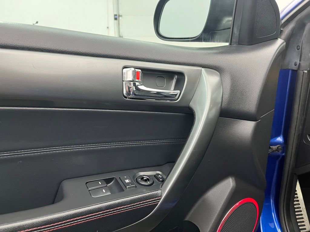 Used 2013 Kia Forte Koup SX w/ Leather Pkg image 17